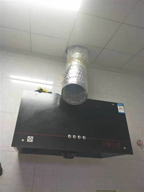 义乌维修厨房烟味回流倒回 义乌安装排烟止回阀门
